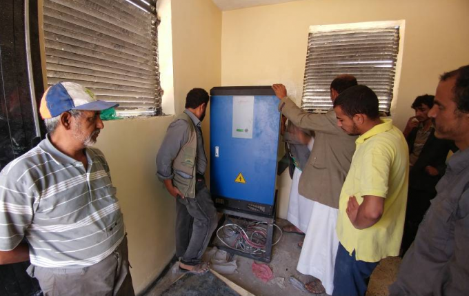инвертор солнечной воды 90кв нагнетая для водоснабжения деревни в Йемене